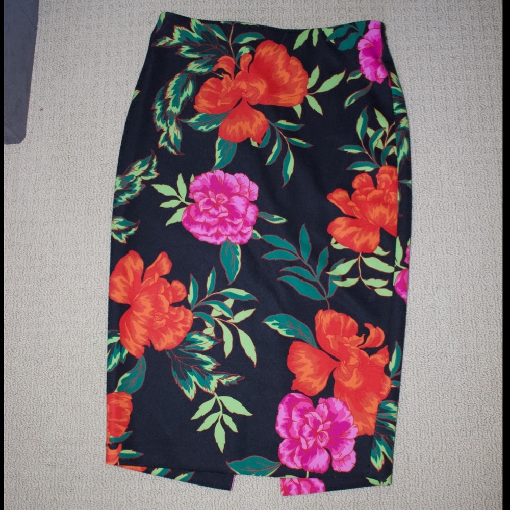 Floral Slip-On Pencil Skirt from Express
